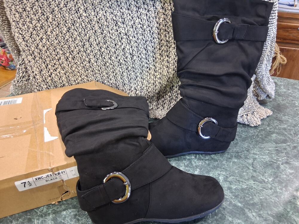 Journee Collection Womens Sz 7.5 Black Jester Rouched Buckle X Wide Calf Boots
